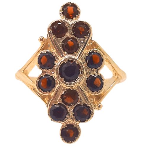 9ct Saddle Ring - Garnet