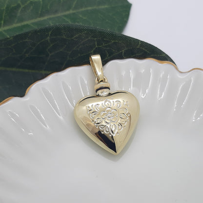 9ct 22mm Heart Container