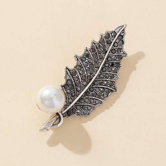 Leaf Pearl Brooch