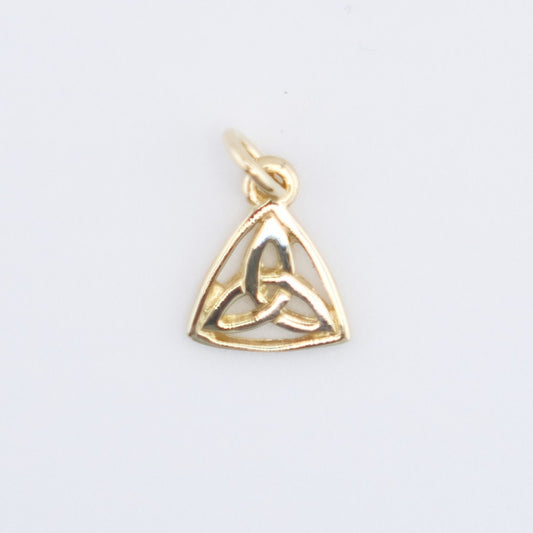 9ct 9mm Trinity Surround