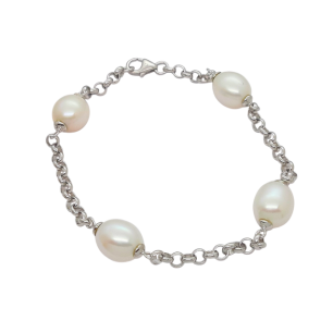Pearls And Chain