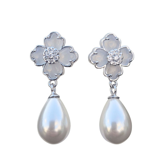 Flower Drop Pearl