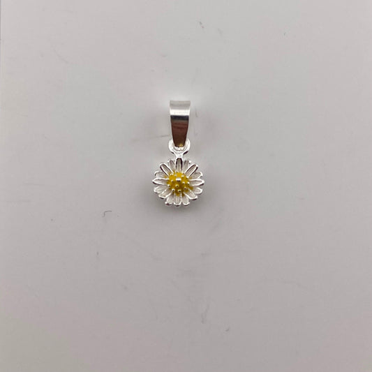 Daisy Pendant