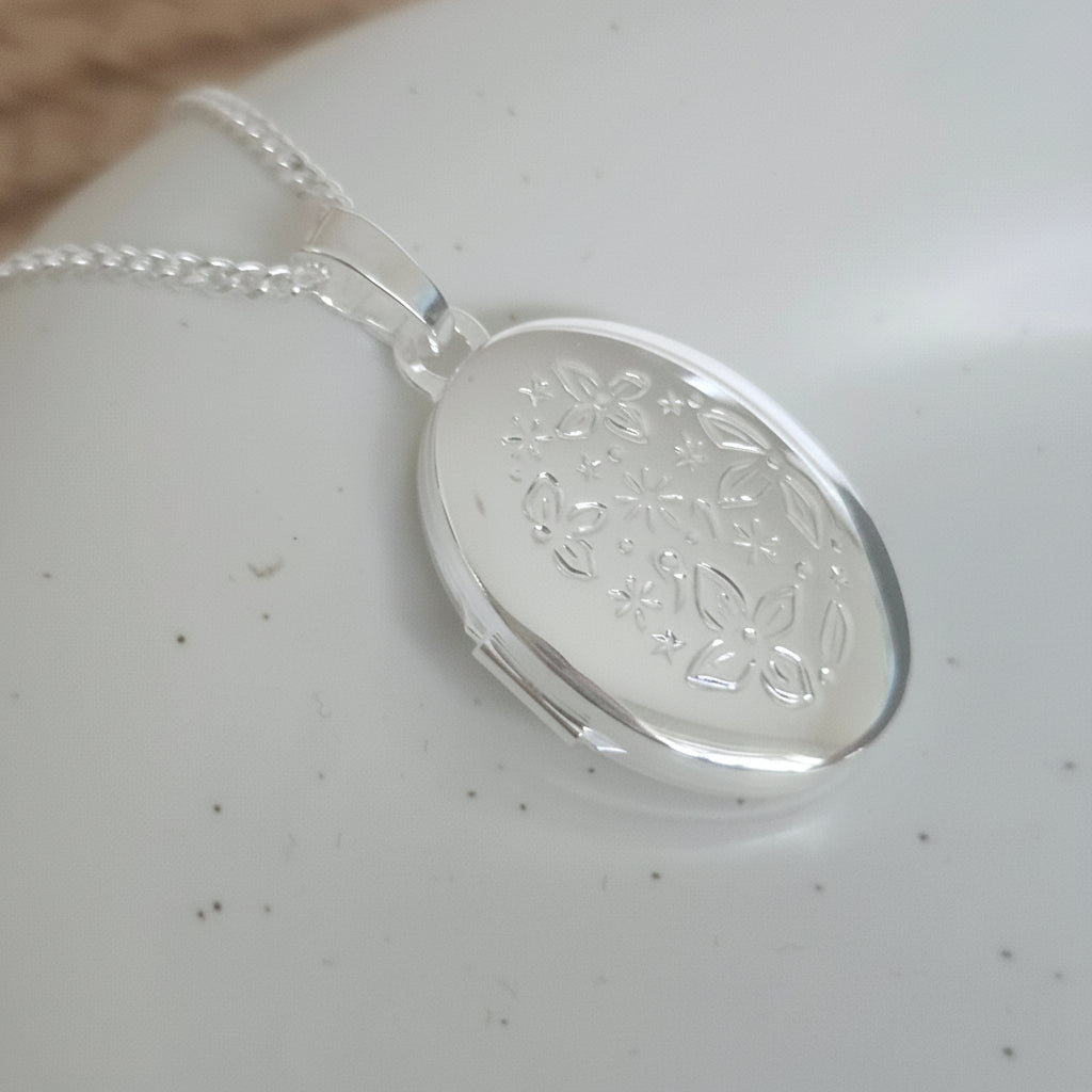 18mm Oval Locket