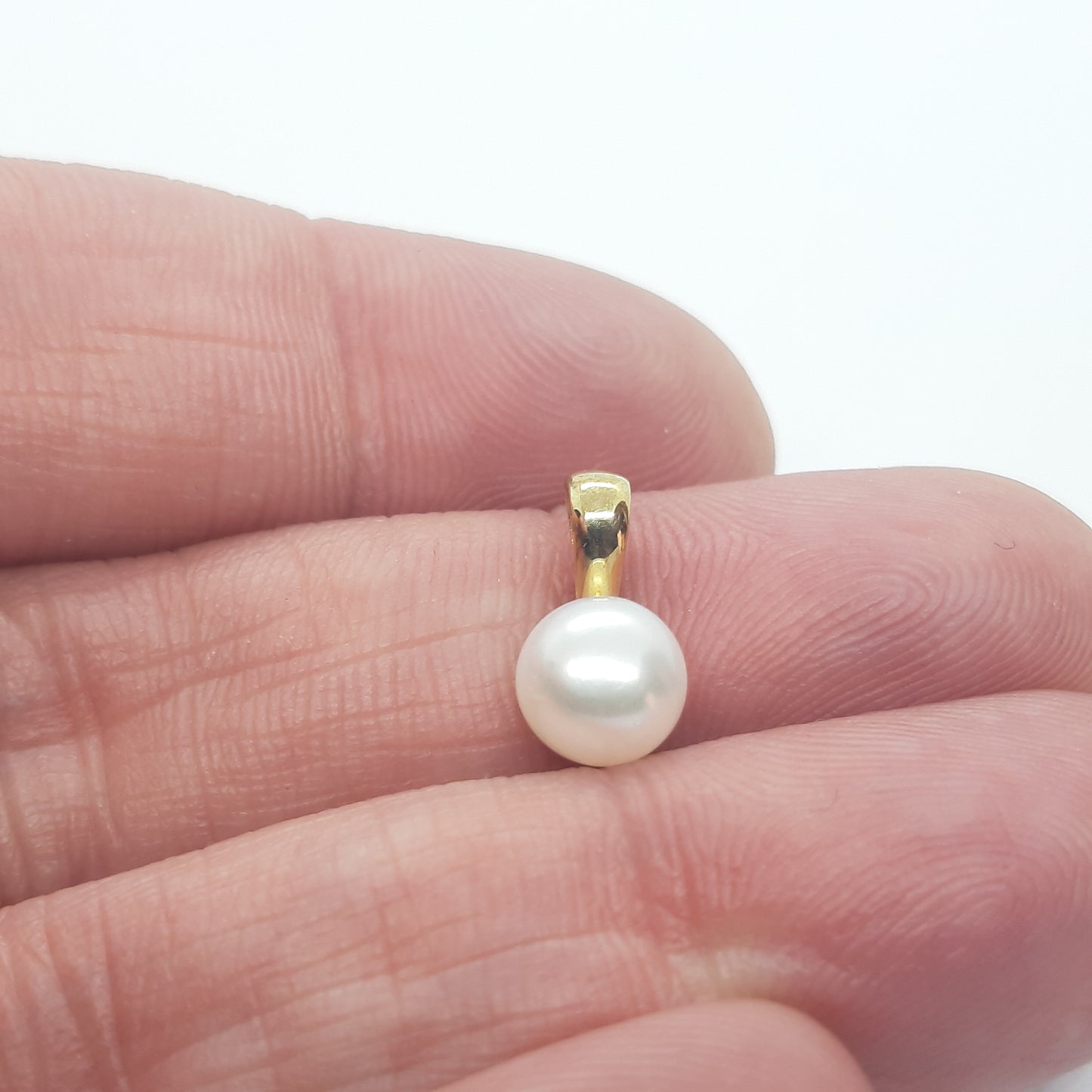 9ct Button Pearl