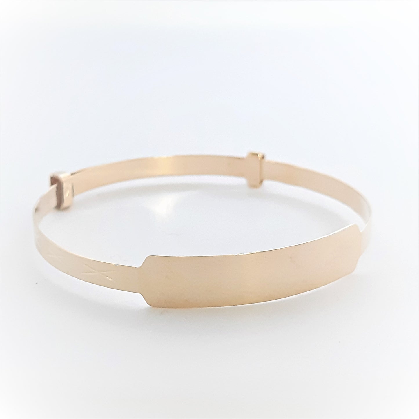 9ct Baby Bangle D/C