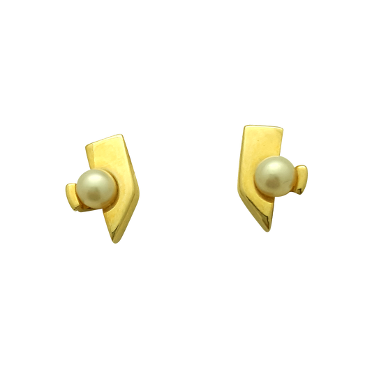 9ct 4mm Pearl in Angles