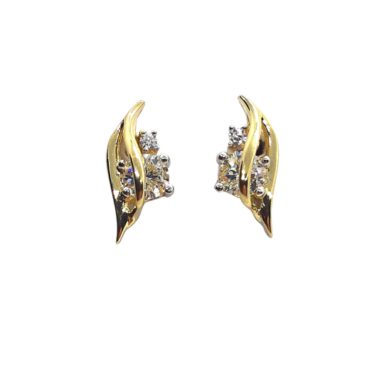9ct CZs swirl stud