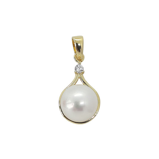 9ct 10mm Pearl cz